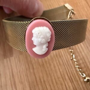 Vintage Gold Mesh Cameo Choker Necklace